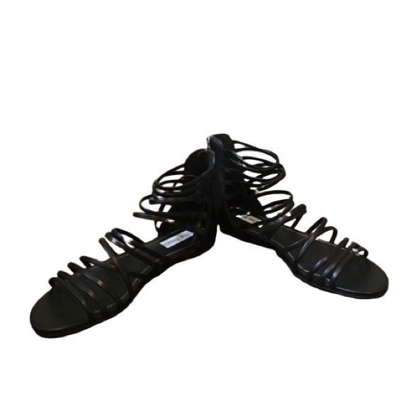 Steve Madden WALLIS Black Strappy Sandals Size 10M - Picture 2 of 4